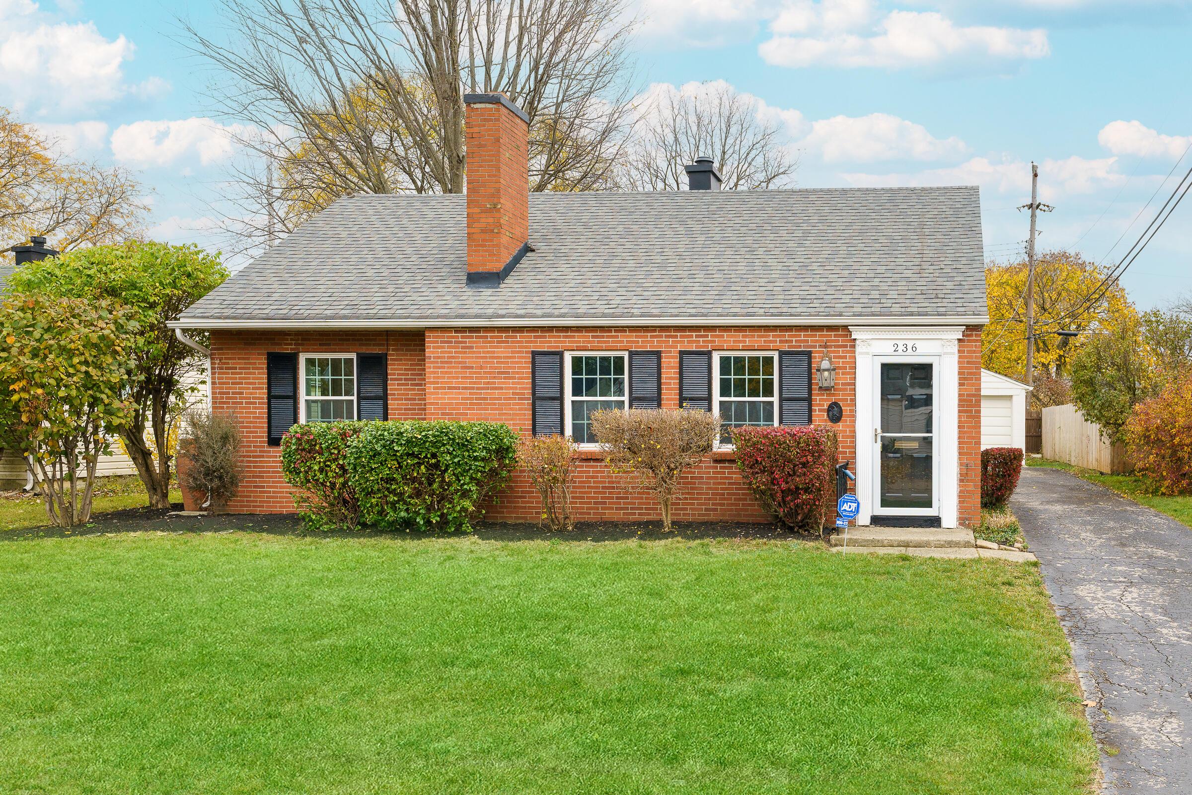 236 Danhurst Road Columbus, OH 43228 - Photo 1 of 36 236 Danhurst Rd-1