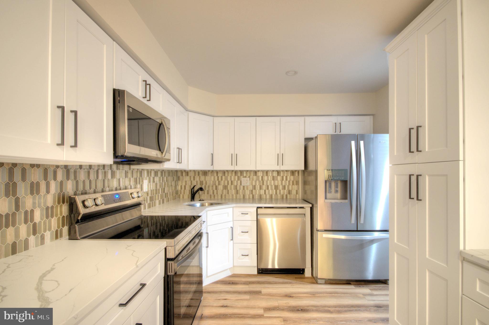 14 Pickwick Place Sewell, NJ 08080 - Photo 13 of 32