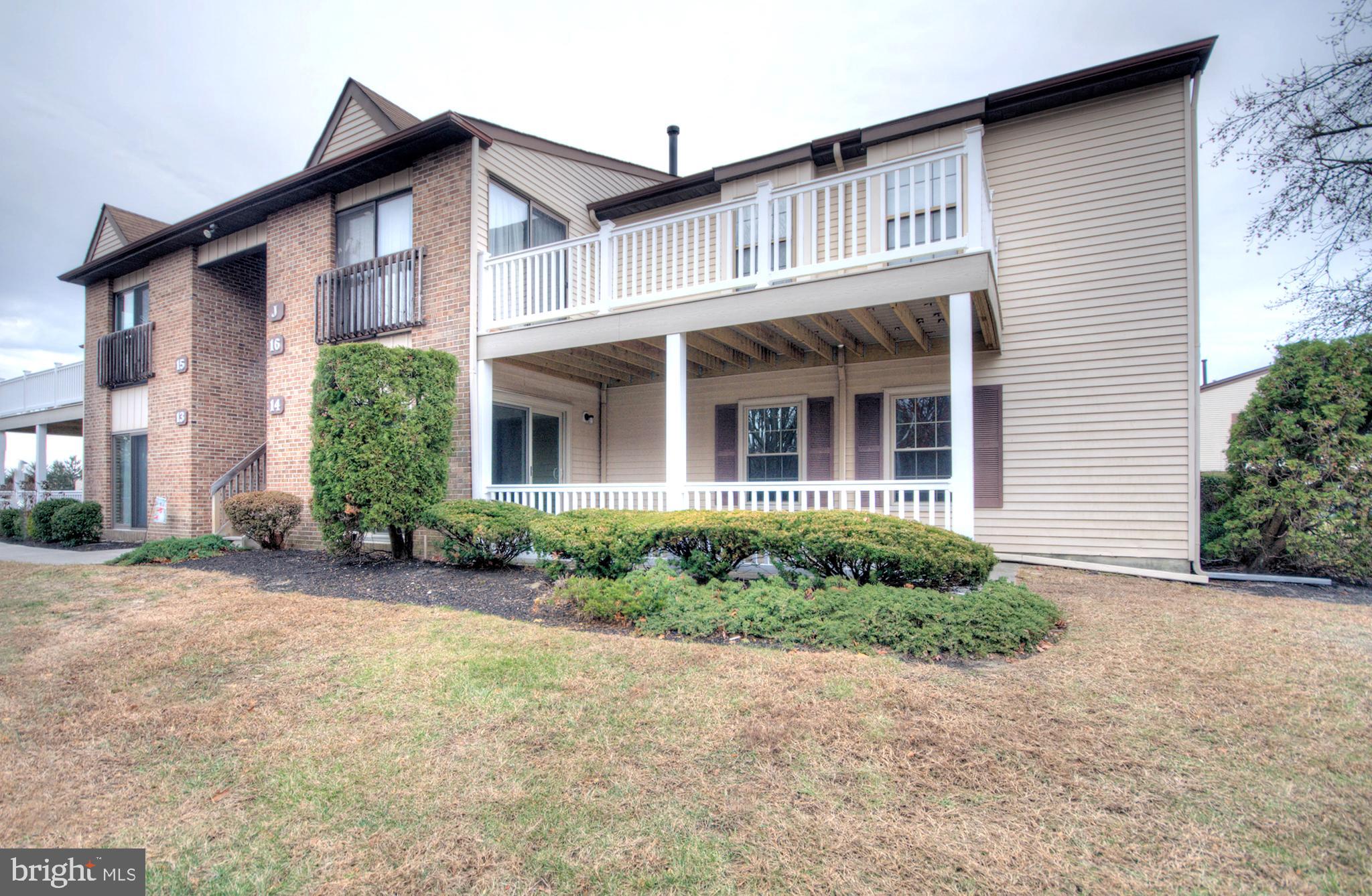 14 Pickwick Place Sewell, NJ 08080 - Photo 2 of 32