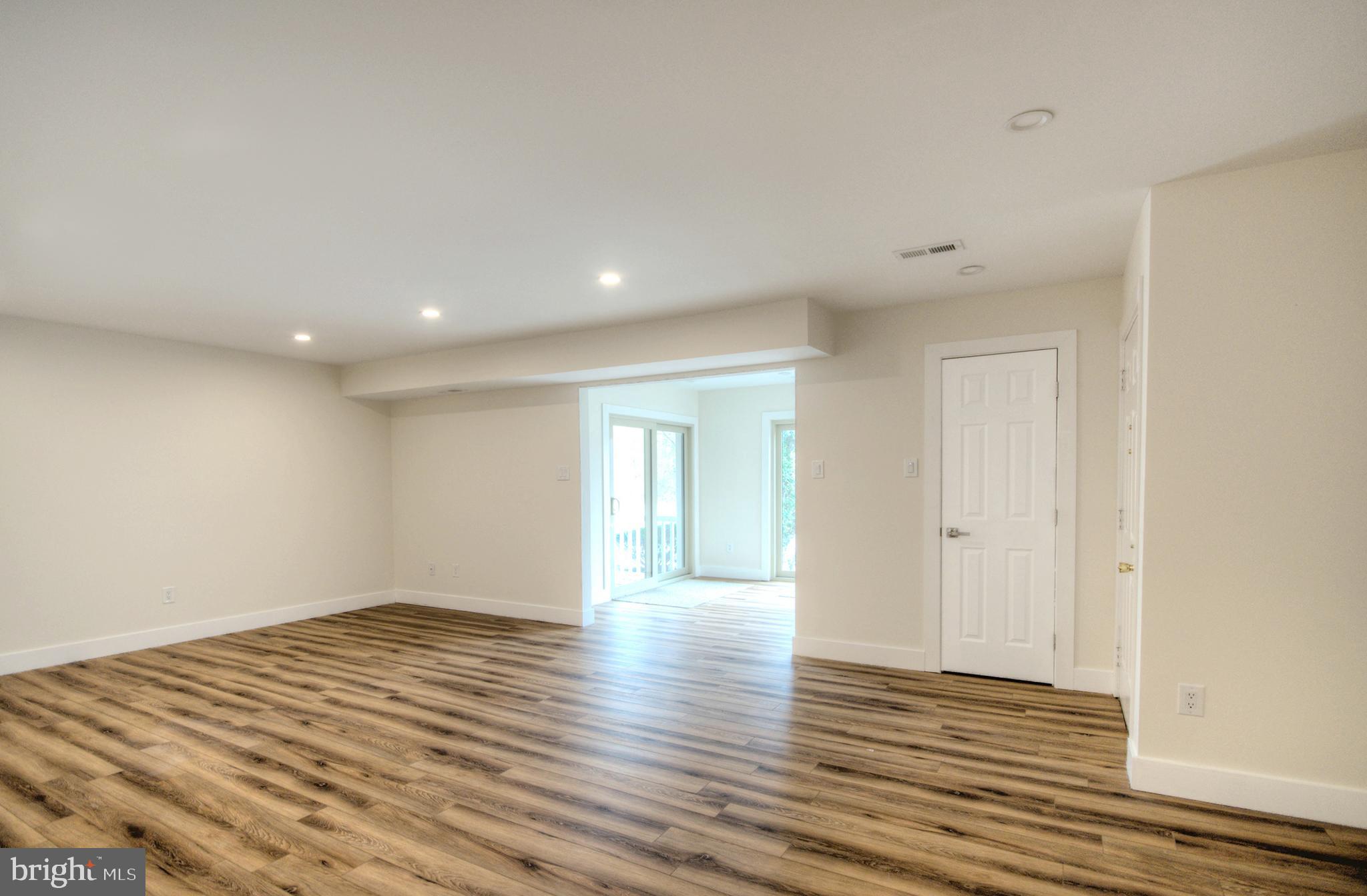 14 Pickwick Place Sewell, NJ 08080 - Photo 8 of 32