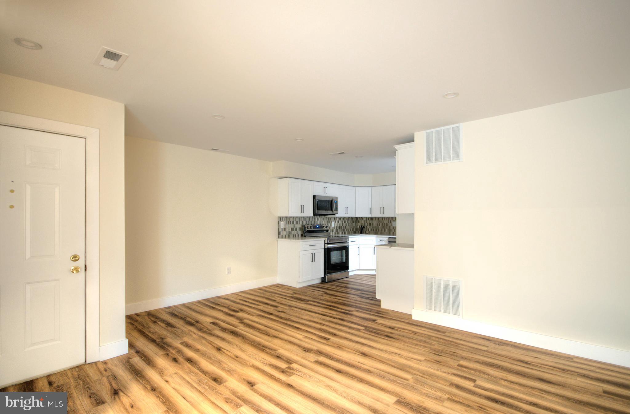 14 Pickwick Place Sewell, NJ 08080 - Photo 10 of 32