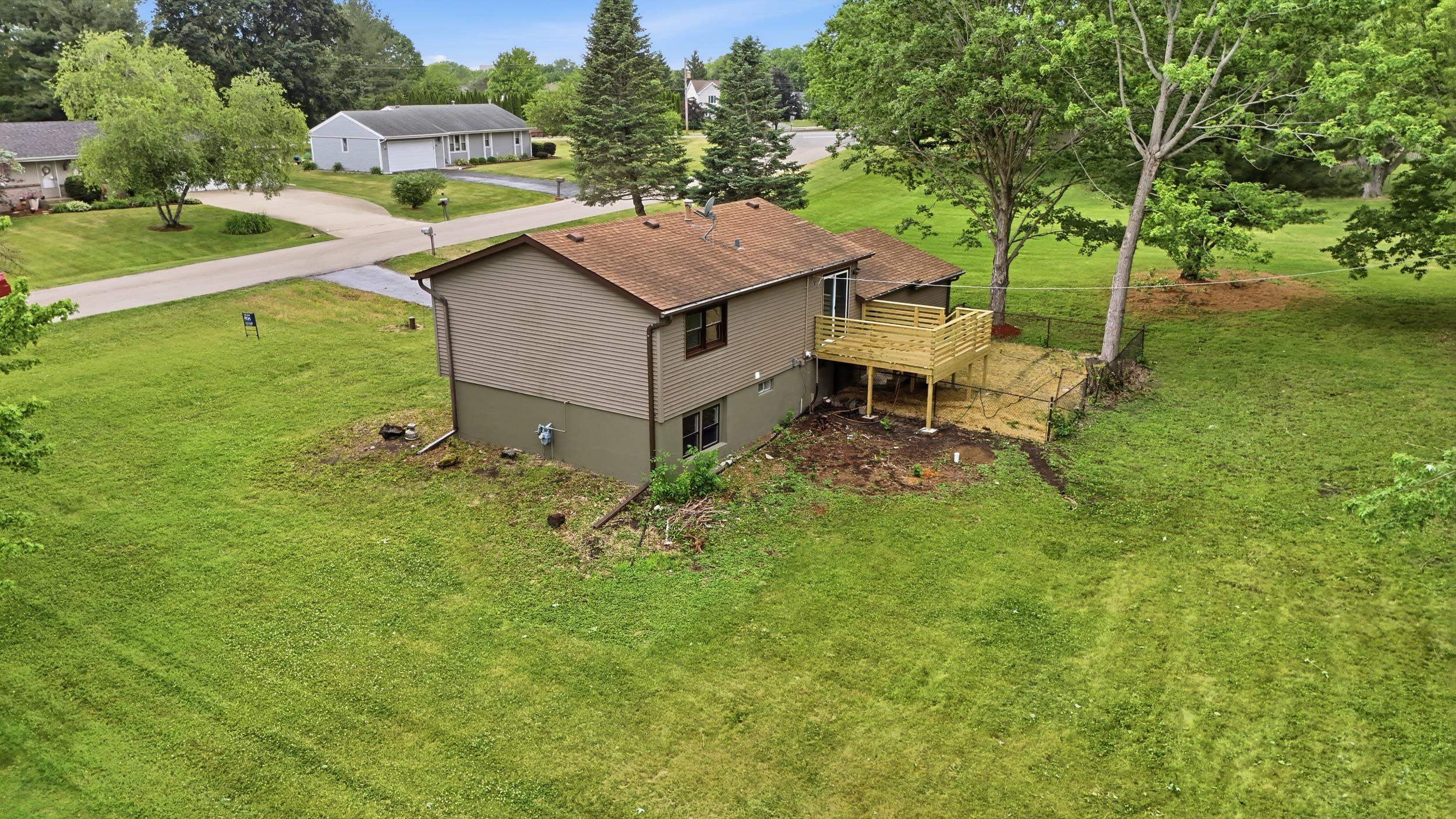8320 Phyllis Road Rockford, IL 61108 - Photo 2 of 21