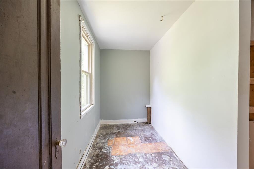 86 Woods Road Pittsburgh, PA 15235 - Photo 16 of 19 Gallery Image 16