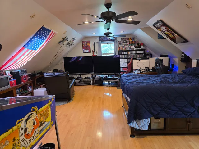 $989,000 | 774 Sand Road, Colchester, VT 05446