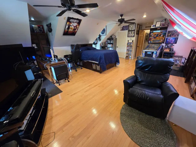 $989,000 | 774 Sand Road, Colchester, VT 05446