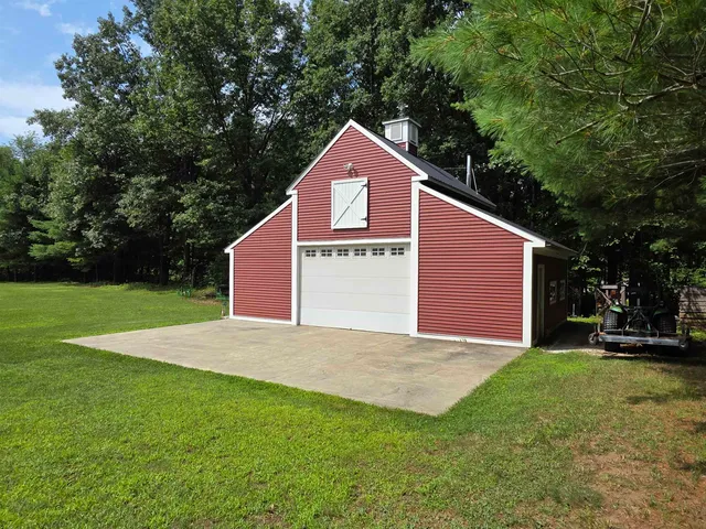 $989,000 | 774 Sand Road, Colchester, VT 05446