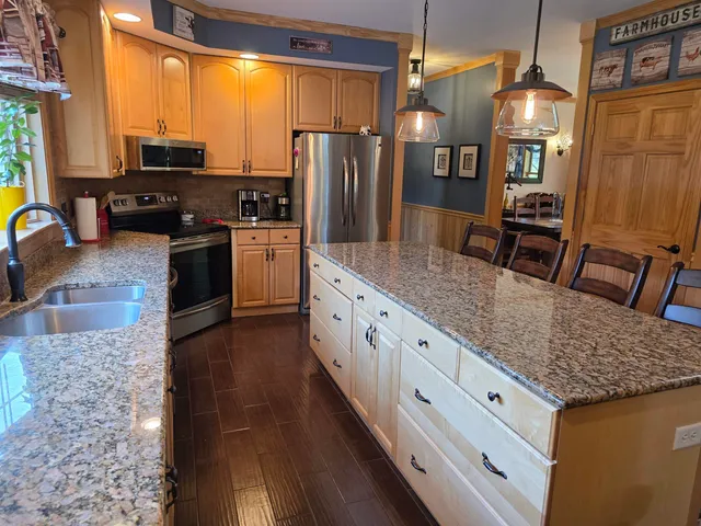 $989,000 | 774 Sand Road, Colchester, VT 05446