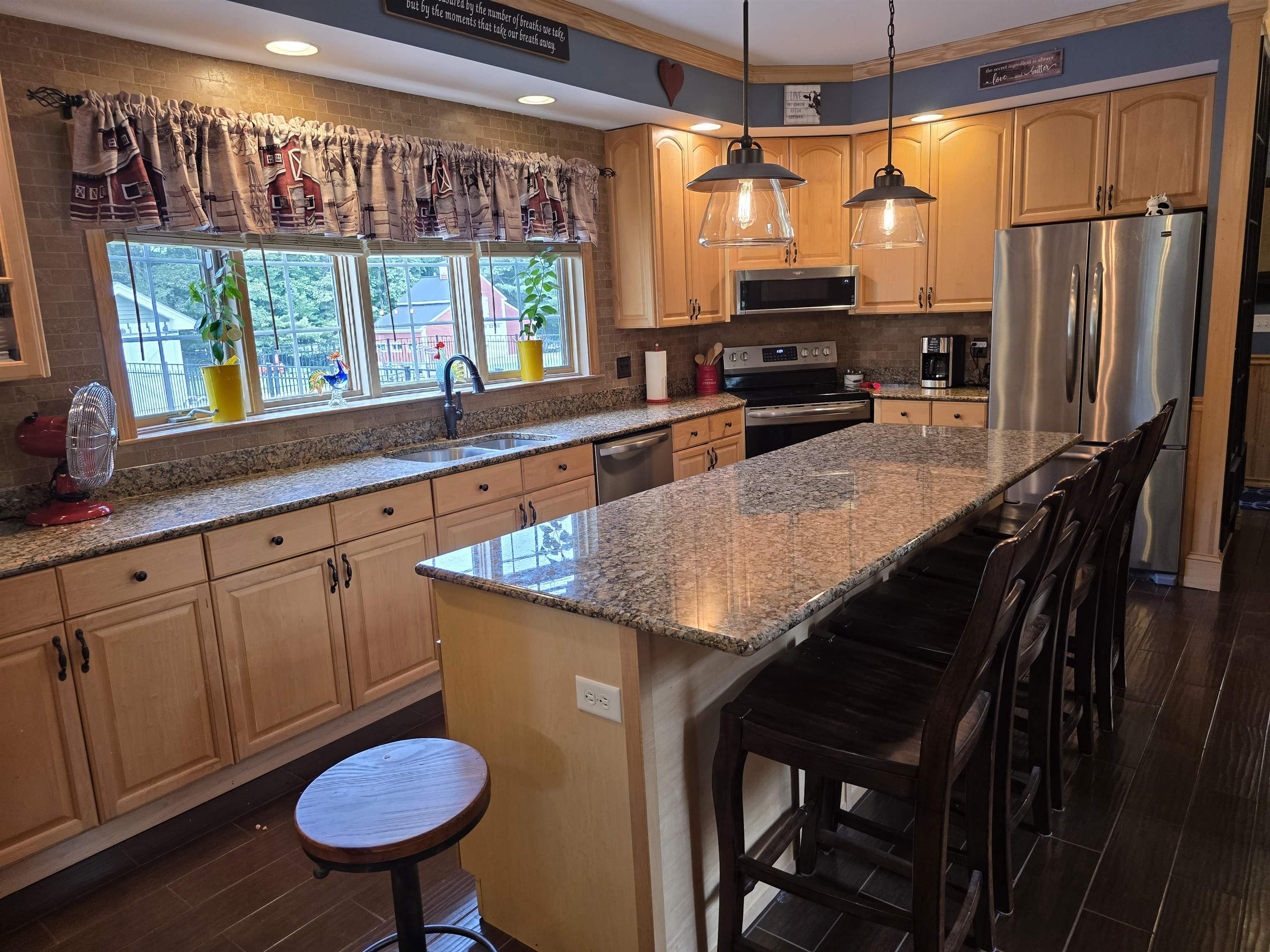 774 Sand Road Colchester, VT 05446 - Photo 5 of 38