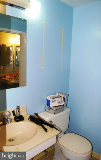 9518 Horizon Run Road, Unit 15J Gaithersburg, MD 20886 - Photo 15 of 21 Bath (Master)