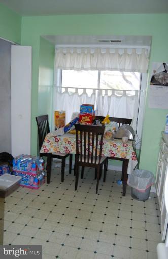 9518 Horizon Run Road, Unit 15J Gaithersburg, MD 20886 - Photo 4 of 21 Kitchen