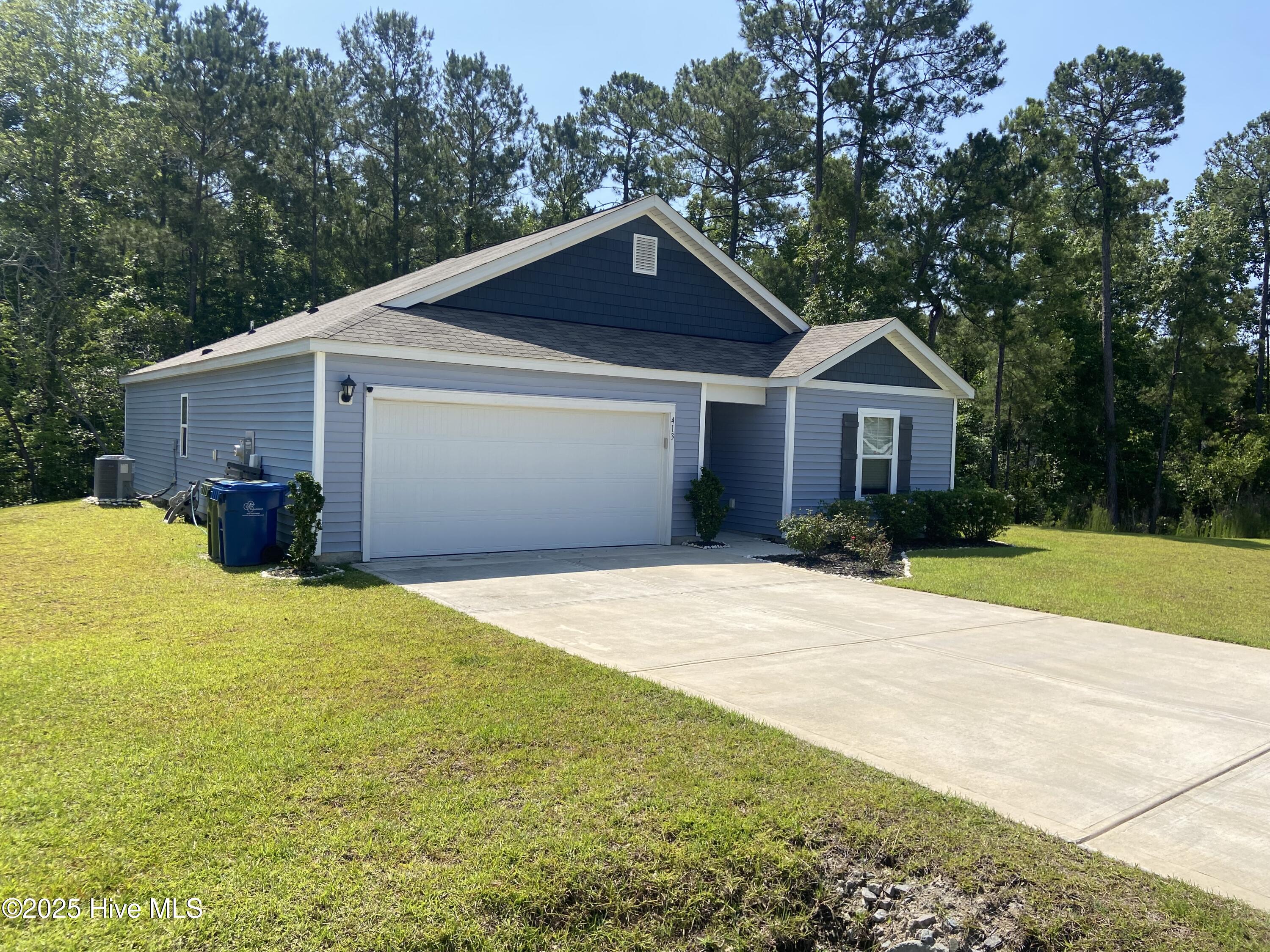 413 High Ridge Court Sneads Ferry, NC 28460 - Photo 3 of 35