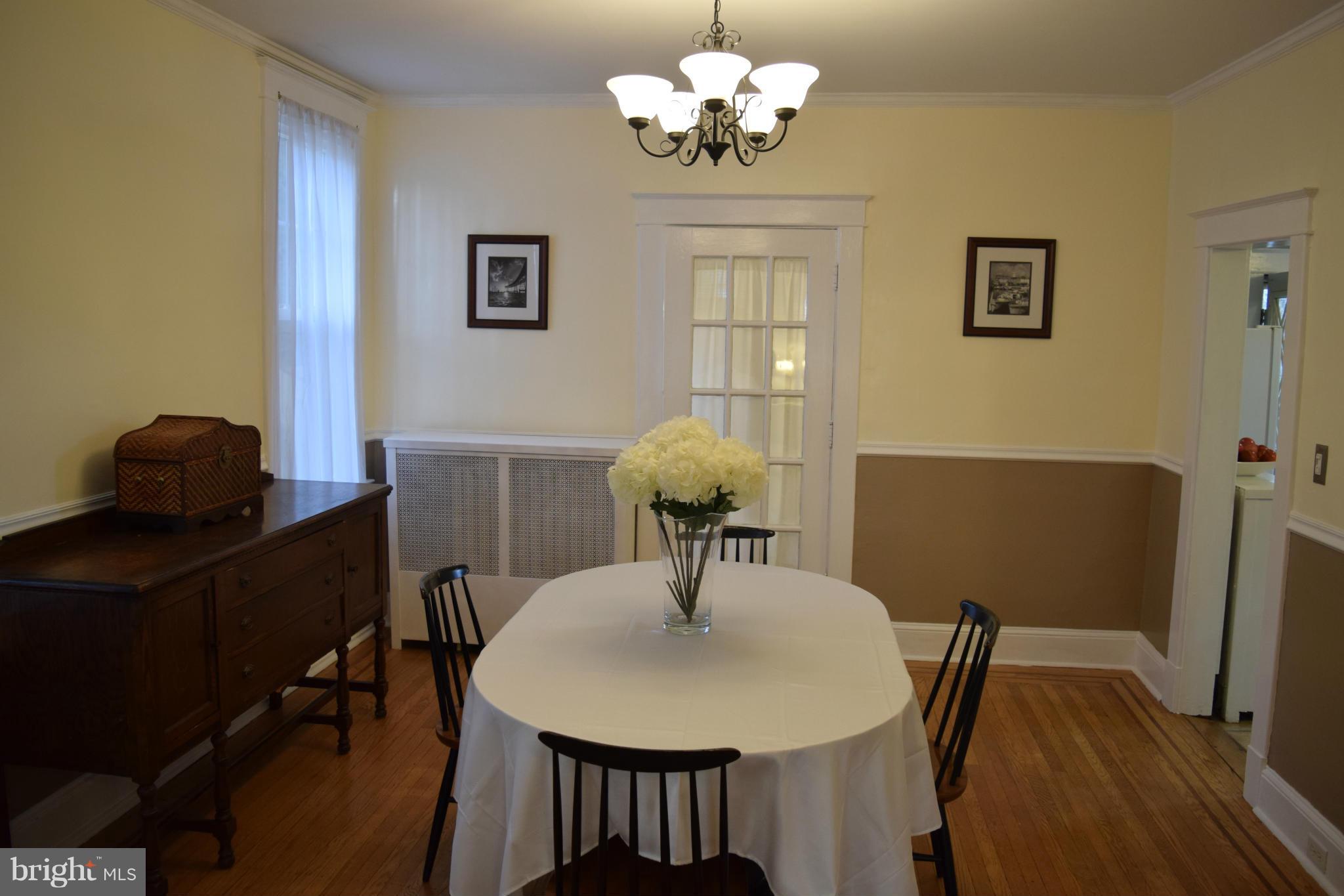 503 North Rock Glen Road Baltimore, MD 21229 - Photo 6 of 25 Dining Room