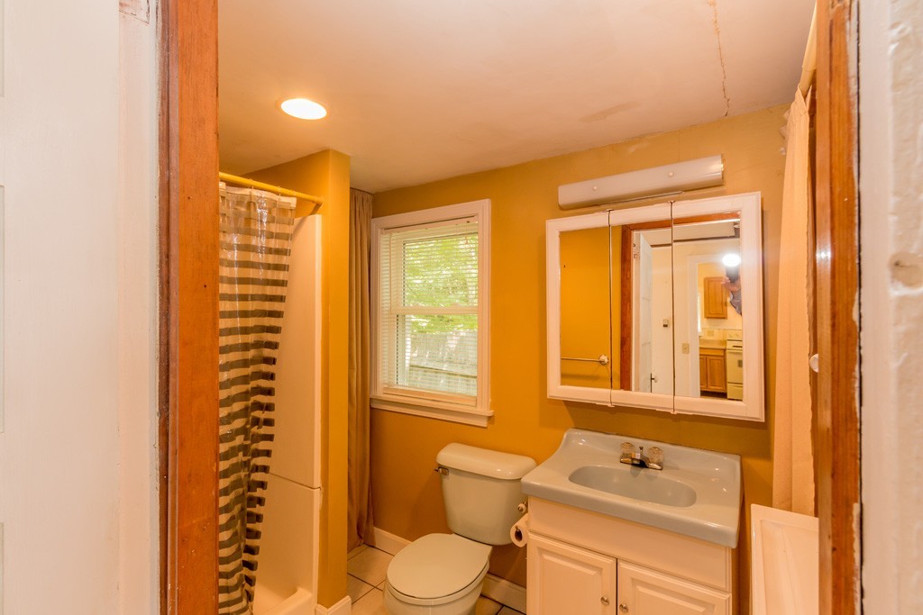 398 Ashby Road Ashburnham, MA 01430 - Photo 9 of 18