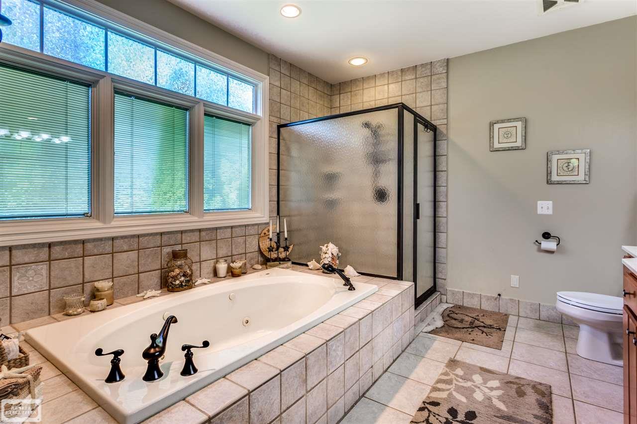 80201 Wales Road Romeo, MI 48065 - Photo 24 of 45 Therapeutic Whirlpool Tub