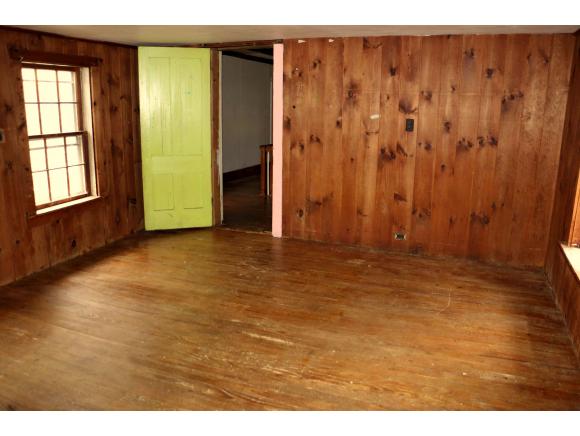 116 Stage Road Nottingham, NH 03290 - Photo 14 of 35