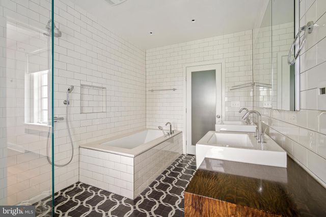 $17,300,000 | 3900 Nebraska Avenue Northwest, Washington, DC 20016