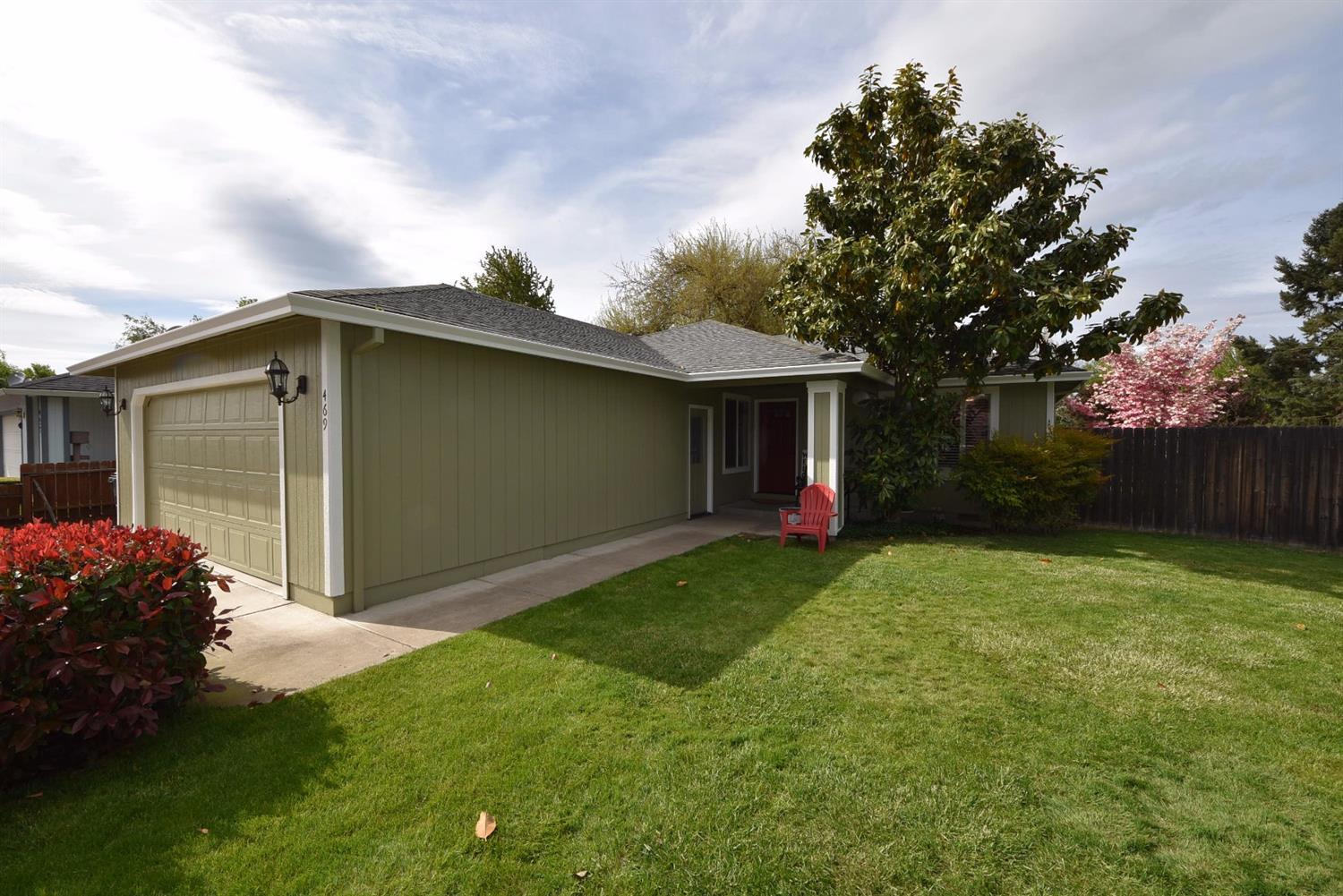 469 Mace Road Medford, OR 97501 - Photo 3 of 28 Additional Photo