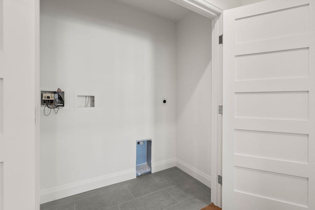 956 Walnut Street, Unit 3 Newton, MA 02459 - Photo 20 of 38