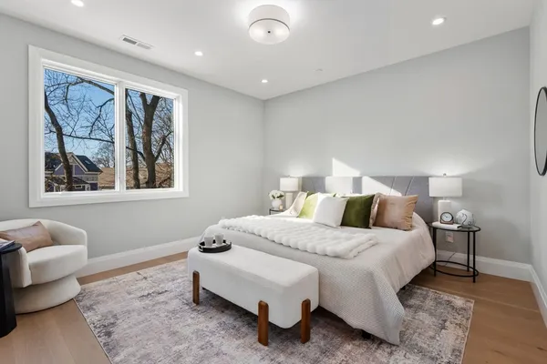 $2,650,000 | 956 Walnut Street, Unit 3, Newton, MA 02459
