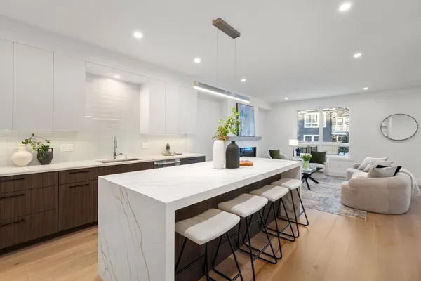 $2,650,000 | 956 Walnut Street, Unit 3, Newton, MA 02459