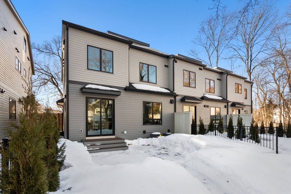 956 Walnut Street, Unit 3 Newton, MA 02459 - Photo 37 of 38