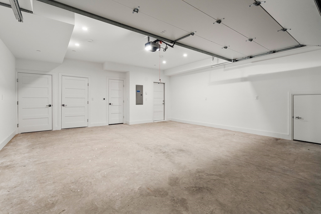 956 Walnut Street, Unit 3 Newton, MA 02459 - Photo 7 of 38