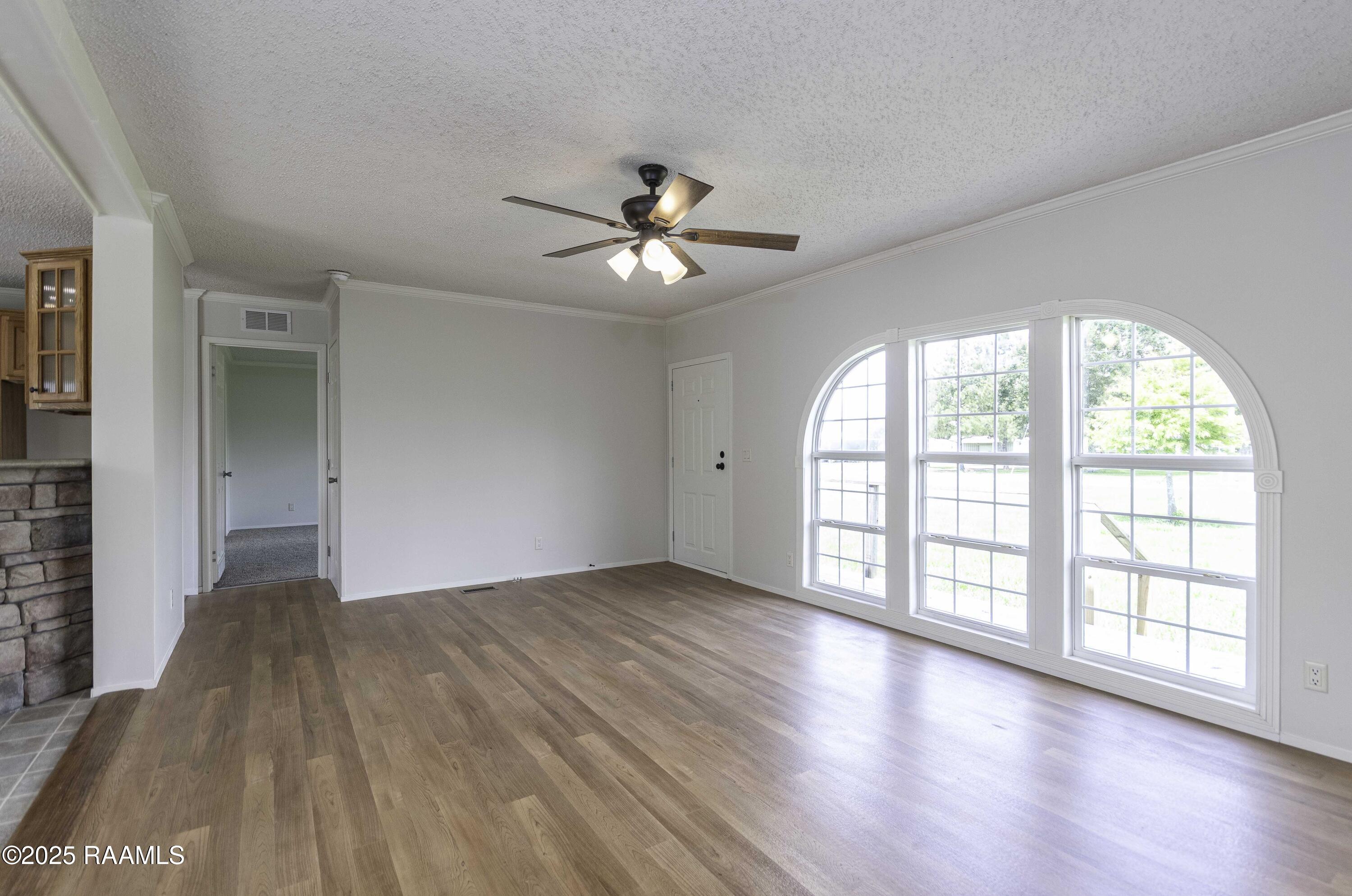 1018 Arlene Boyer Rd Street St. Martinville, LA 70582 - Photo 12 of 29 Living Room 4