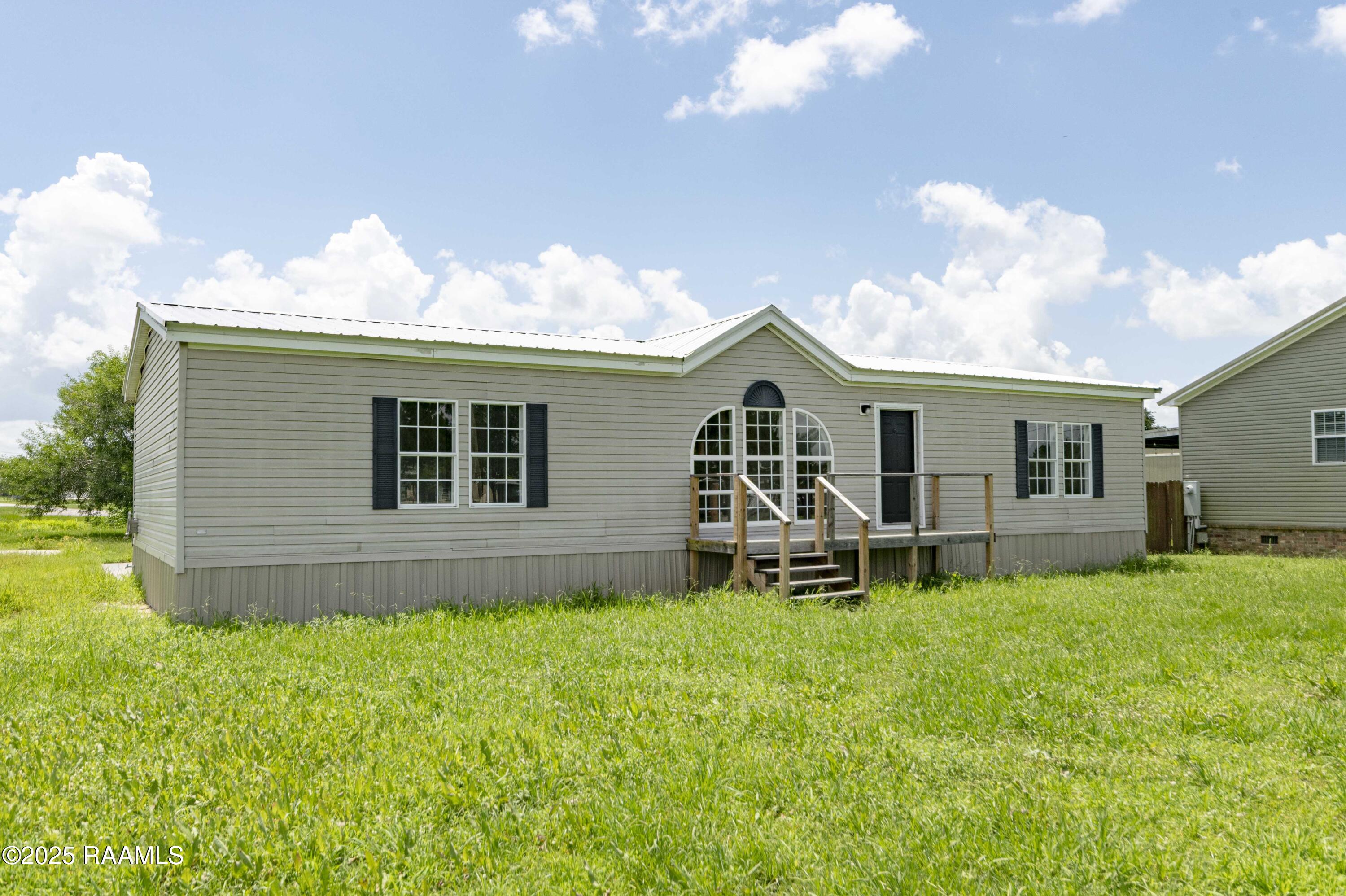 1018 Arlene Boyer Rd Street St. Martinville, LA 70582 - Photo 2 of 29 Front 3