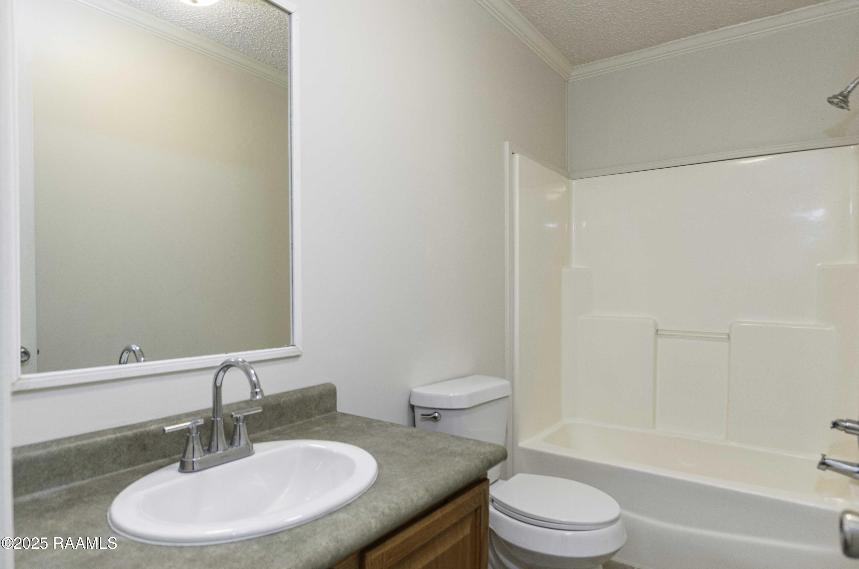 1018 Arlene Boyer Rd Street St. Martinville, LA 70582 - Photo 27 of 29 Guest Bath 1