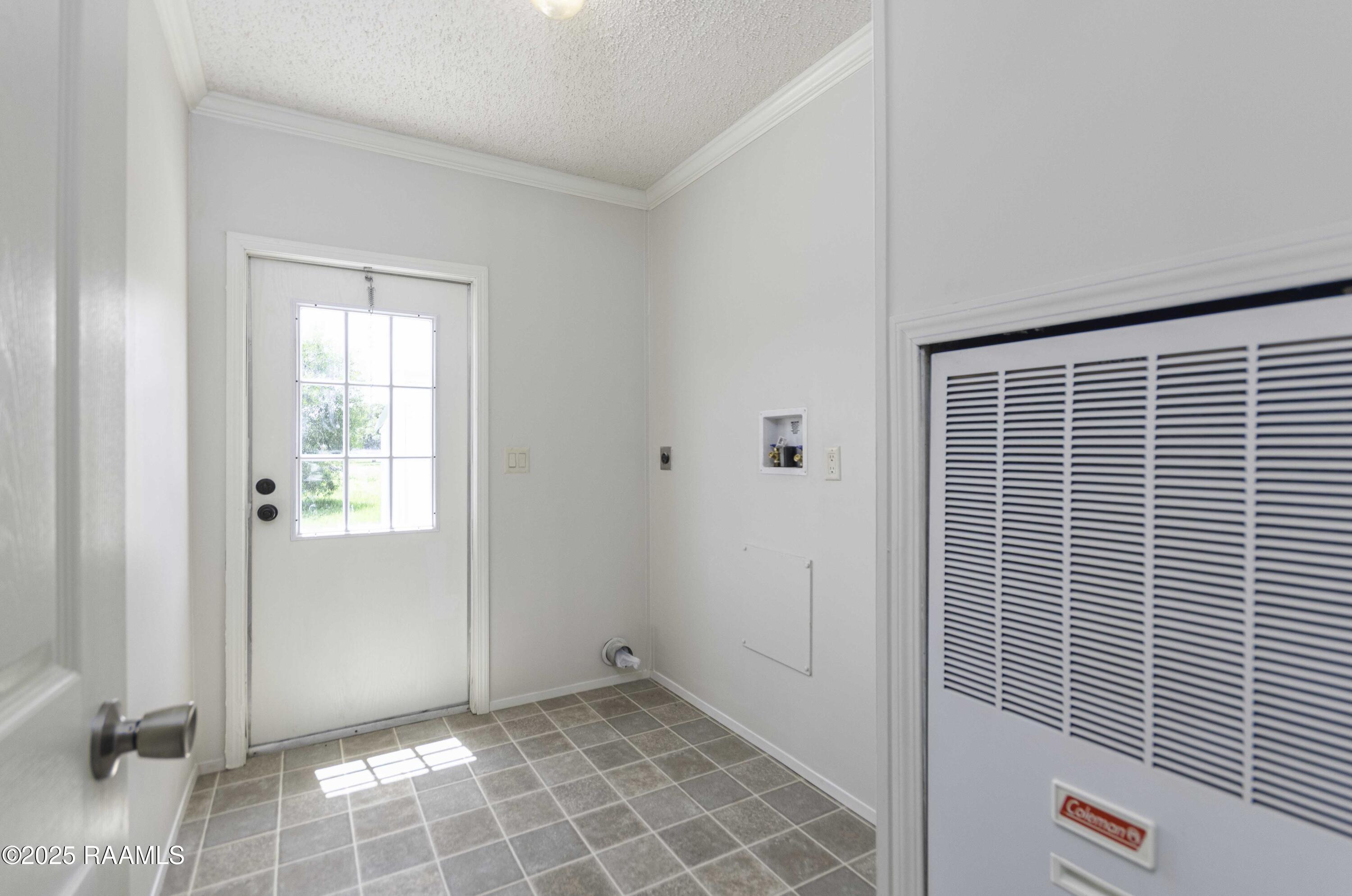 1018 Arlene Boyer Rd Street St. Martinville, LA 70582 - Photo 28 of 29 Laundry 1