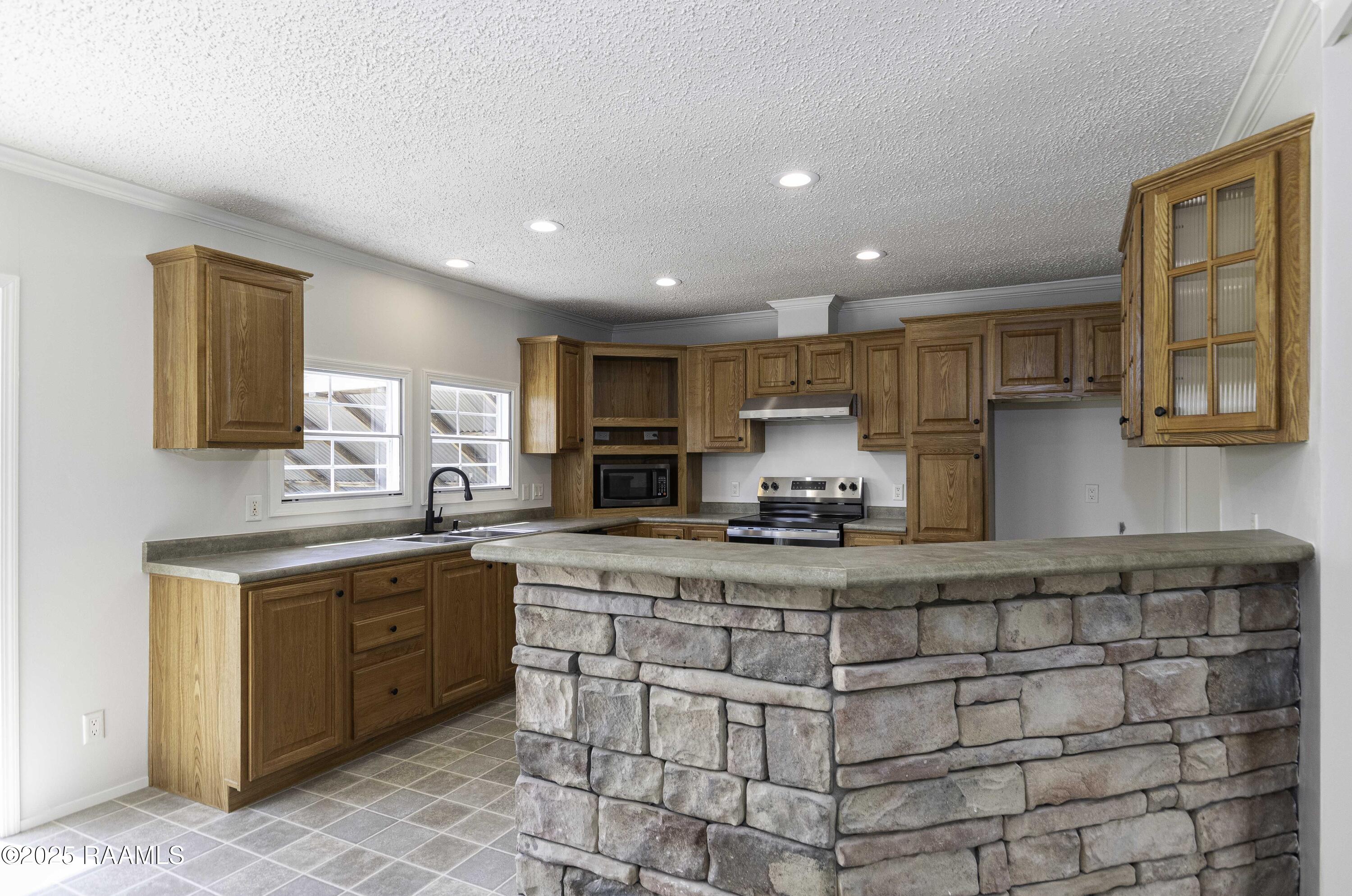 1018 Arlene Boyer Rd Street St. Martinville, LA 70582 - Photo 5 of 29 Kitchen 2