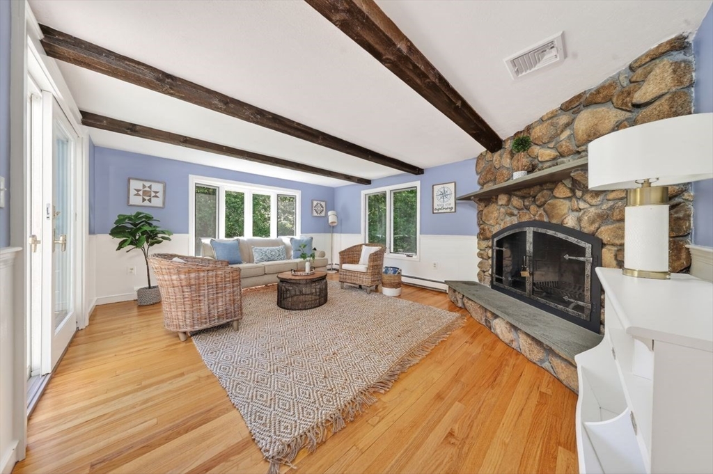 17 Woods Road Norwell, MA 02061 - Photo 6 of 37