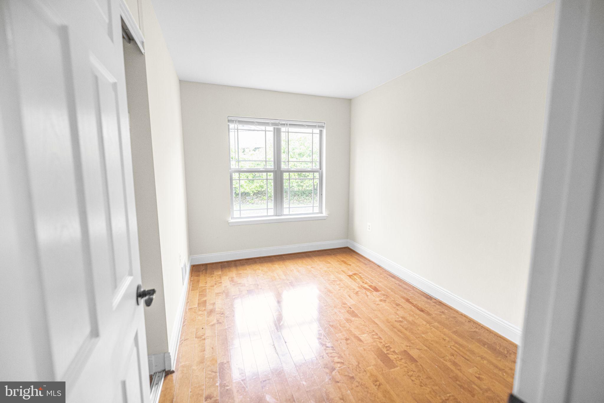 5915 Hall Street Springfield, VA 22152 - Photo 12 of 53 Gallery Image 12