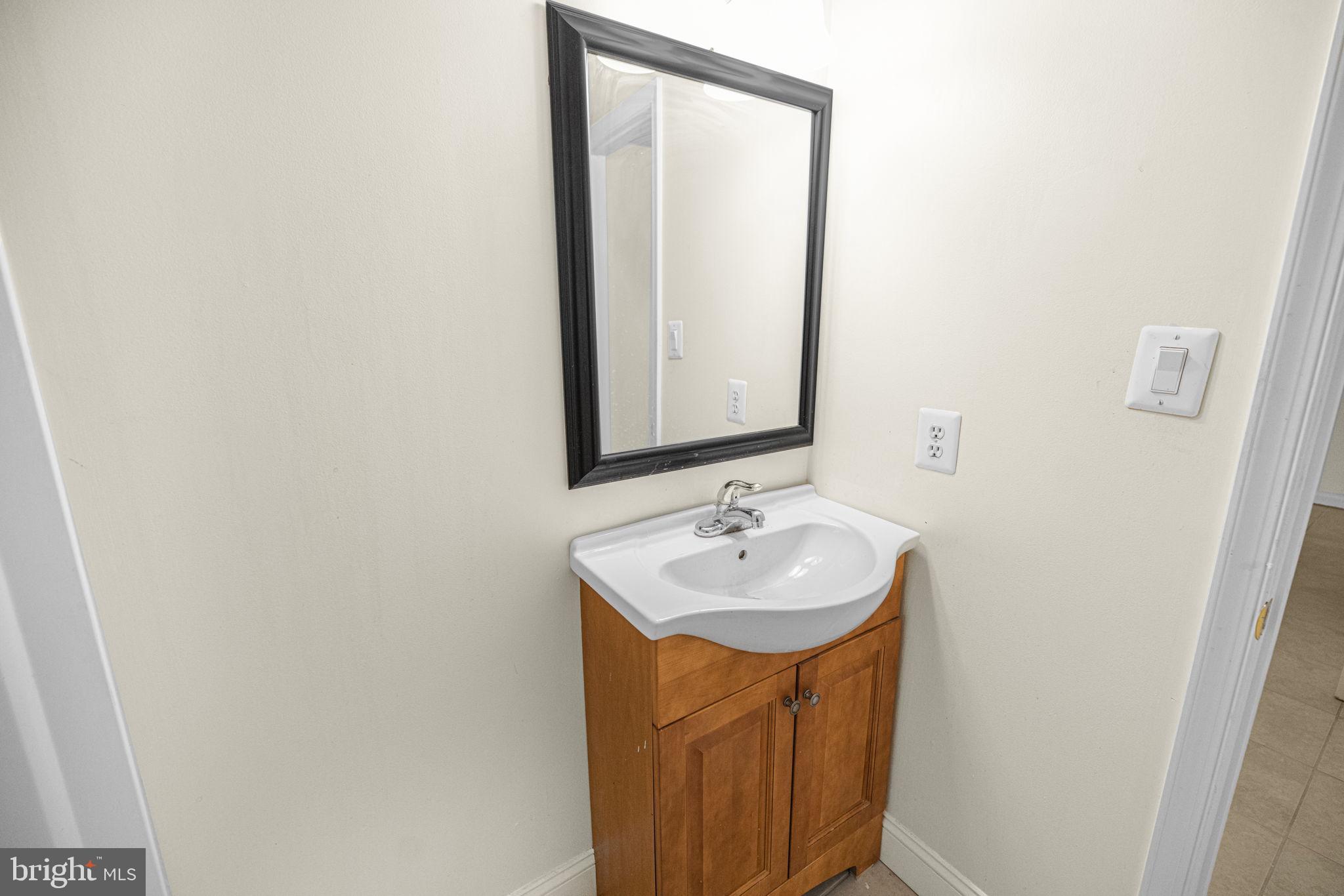 5915 Hall Street Springfield, VA 22152 - Photo 26 of 53 Gallery Image 26