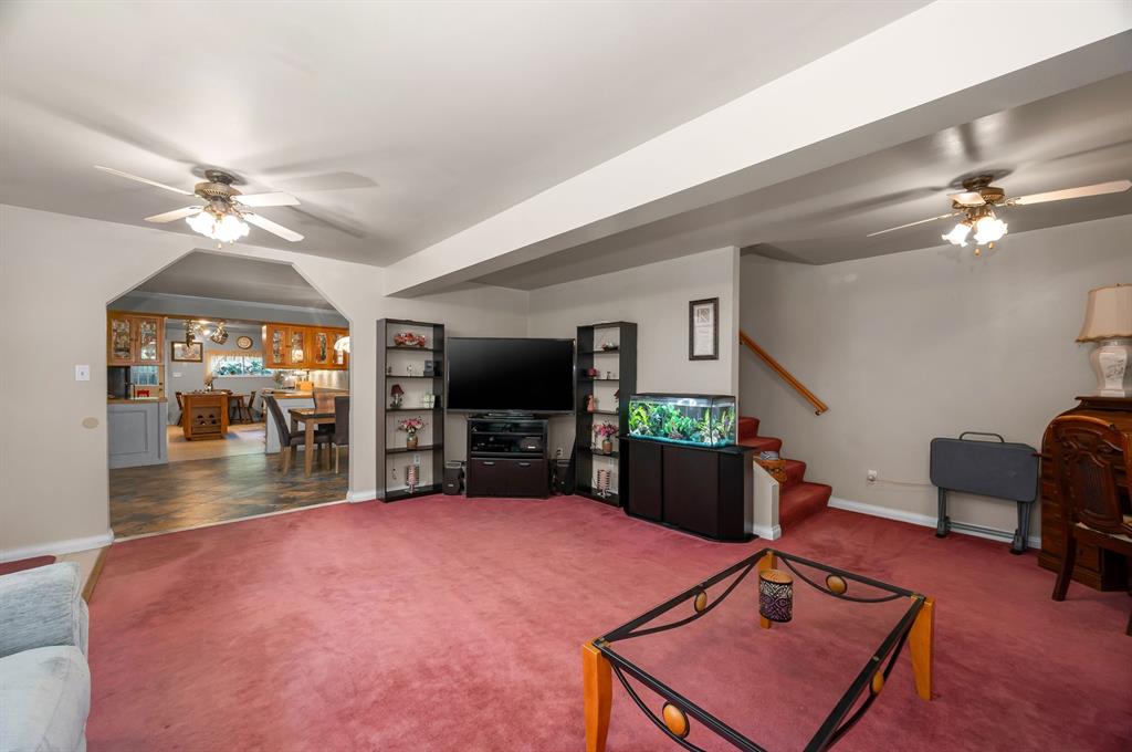 202 Quail Road Evans City, PA 16033 - Photo 16 of 39 Gallery Image 16