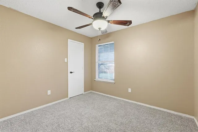 $2,300 | 316 Comiskey Court, Saginaw, TX 76179