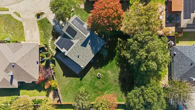 $2,300 | 316 Comiskey Court, Saginaw, TX 76179