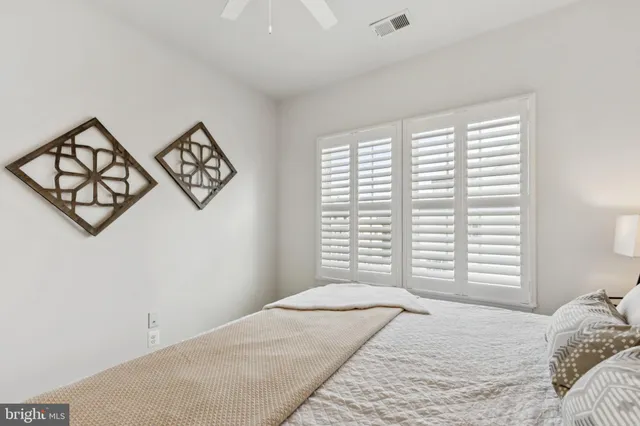 $424,900 | 7416 Brunson Circle, Gainesville, VA 20155