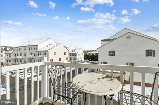 $424,900 | 7416 Brunson Circle, Gainesville, VA 20155