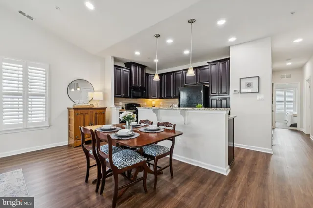 $424,900 | 7416 Brunson Circle, Gainesville, VA 20155