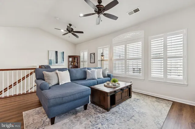 $424,900 | 7416 Brunson Circle, Gainesville, VA 20155