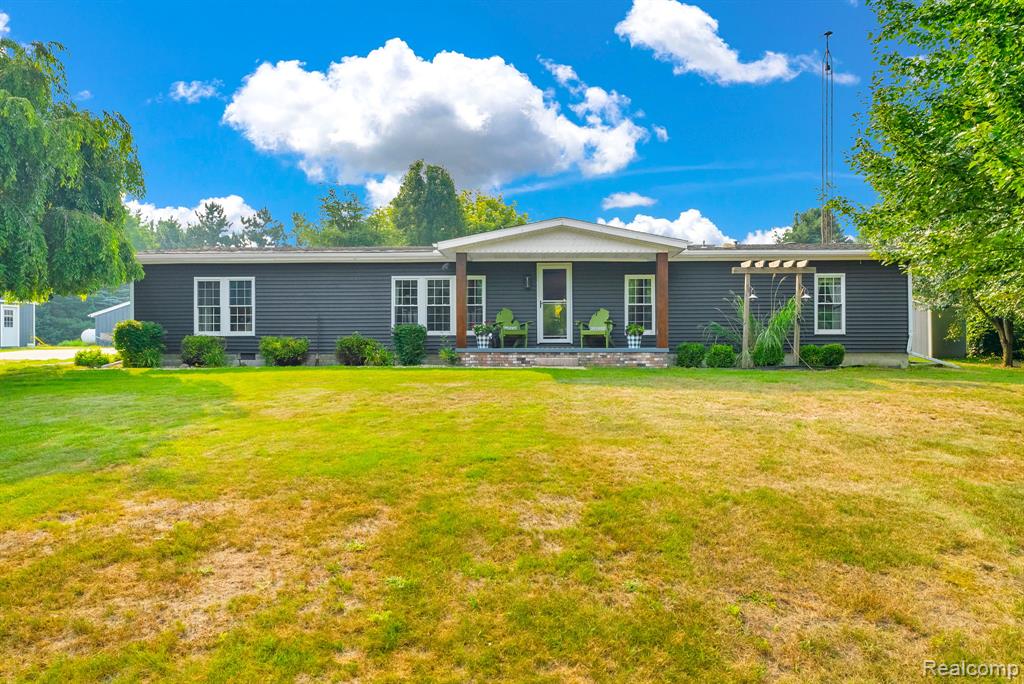 10077 Yale Road Avoca, MI 48006 - Photo 2 of 73