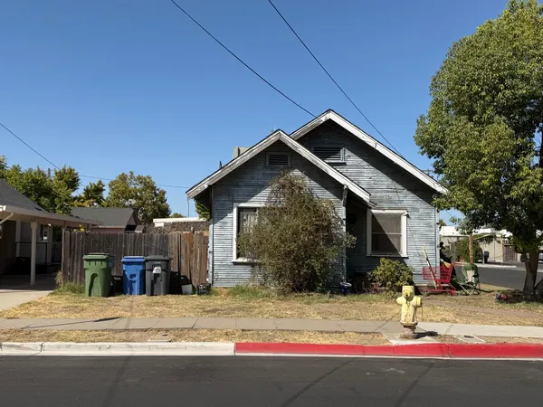 $349,995 | 201 Columbia Avenue, Turlock, CA 95380