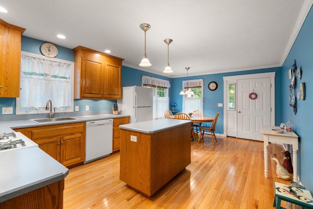 82 Fox Run Road, Unit 82 Blackstone, MA 01504 - Photo 8 of 26