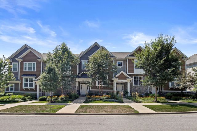 189 2nd Avenue, Fontana, WI 53125