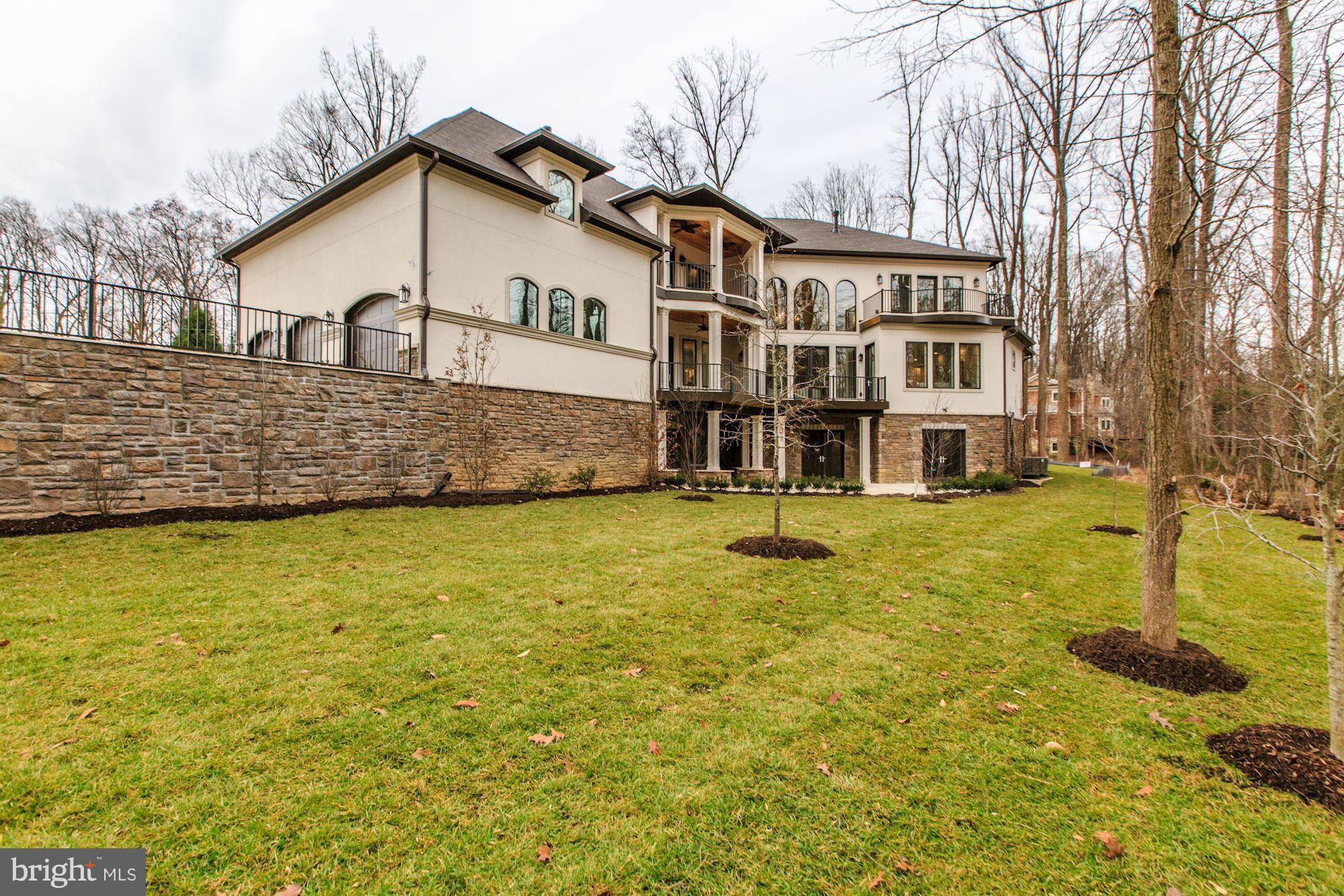 1060 Vista Drive McLean, VA 22102 - Photo 34 of 34 STONE RETAINING WALL