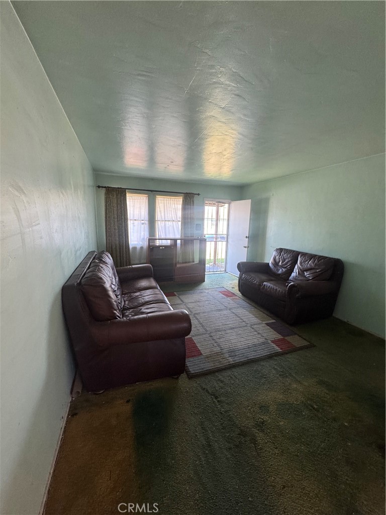 18806 Cairo Avenue Carson, CA 90746 - Photo 5 of 22