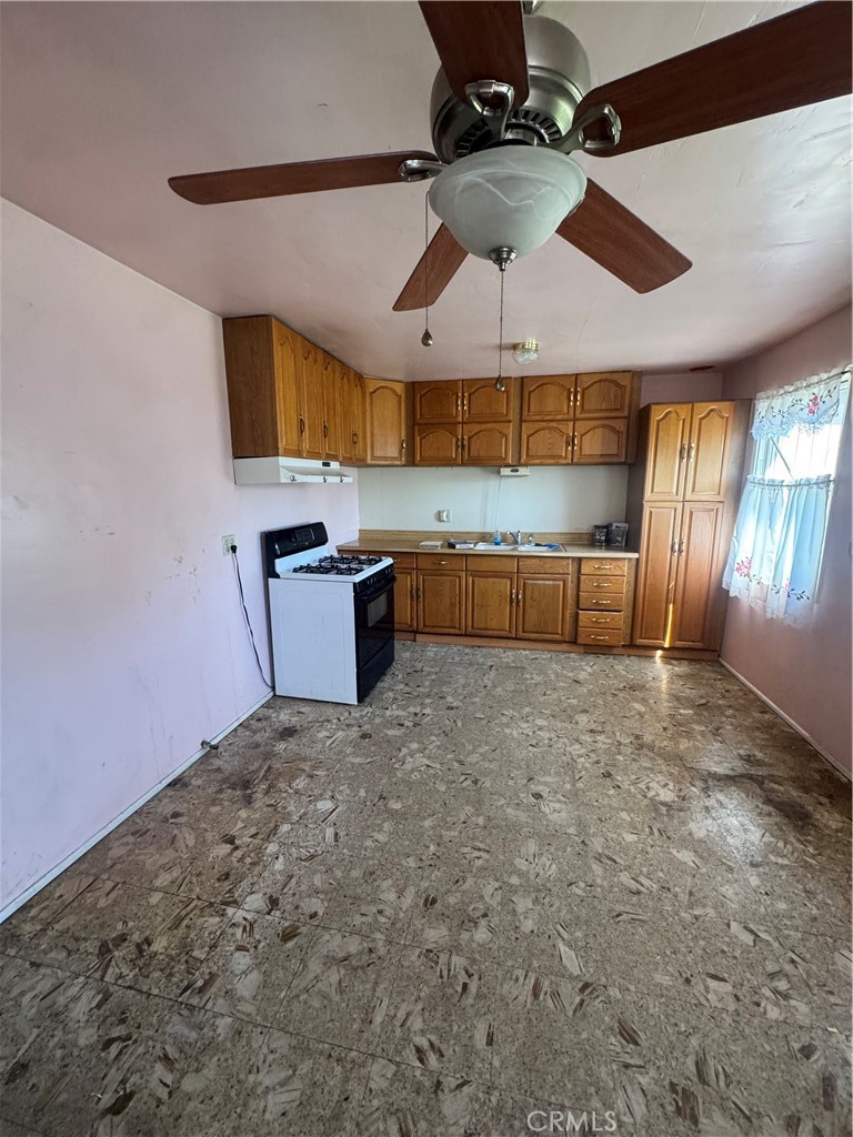 18806 Cairo Avenue Carson, CA 90746 - Photo 7 of 22