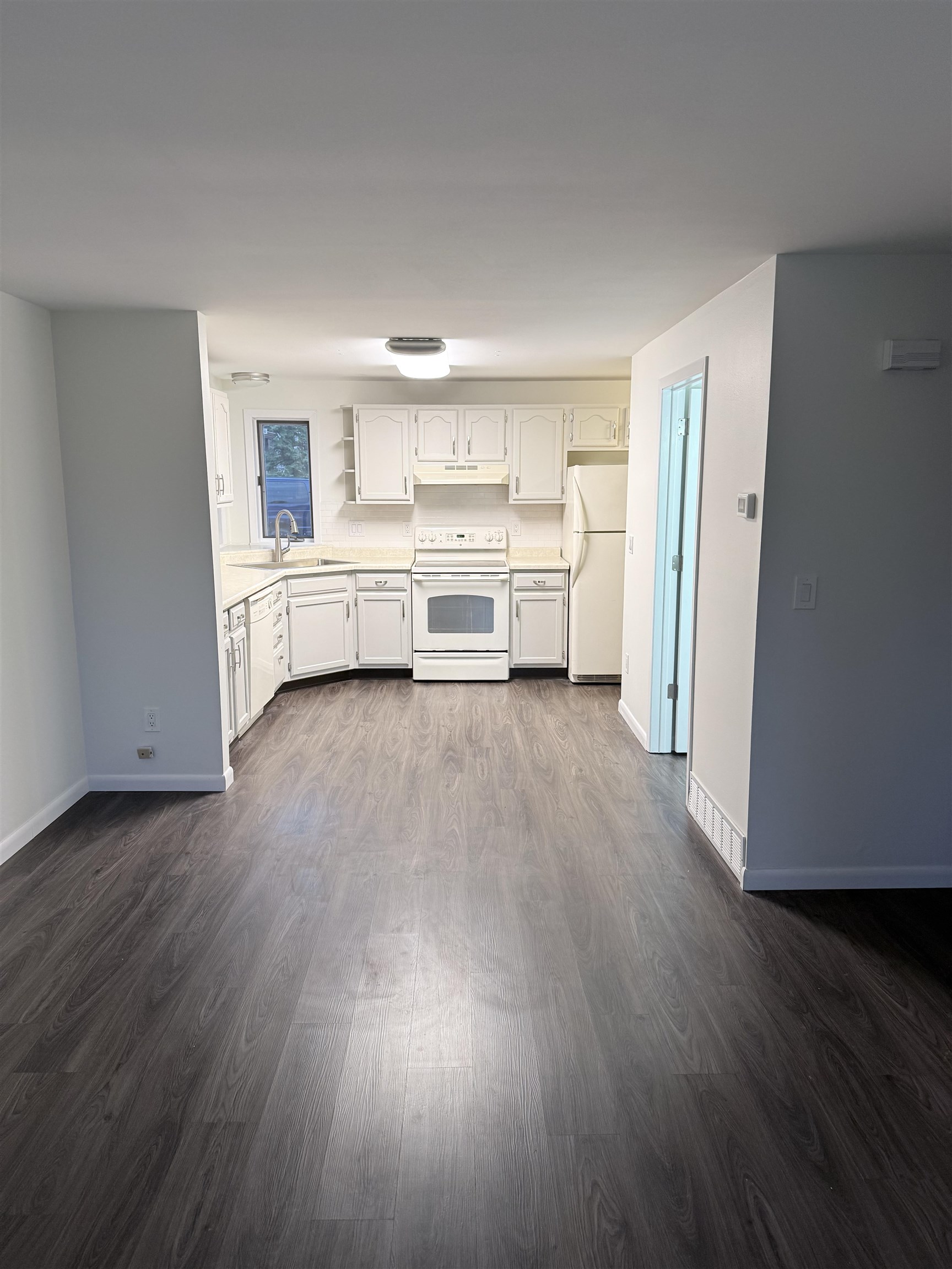 2519 Fond Du Lac Road Oshkosh, WI 54902 - Photo 7 of 18