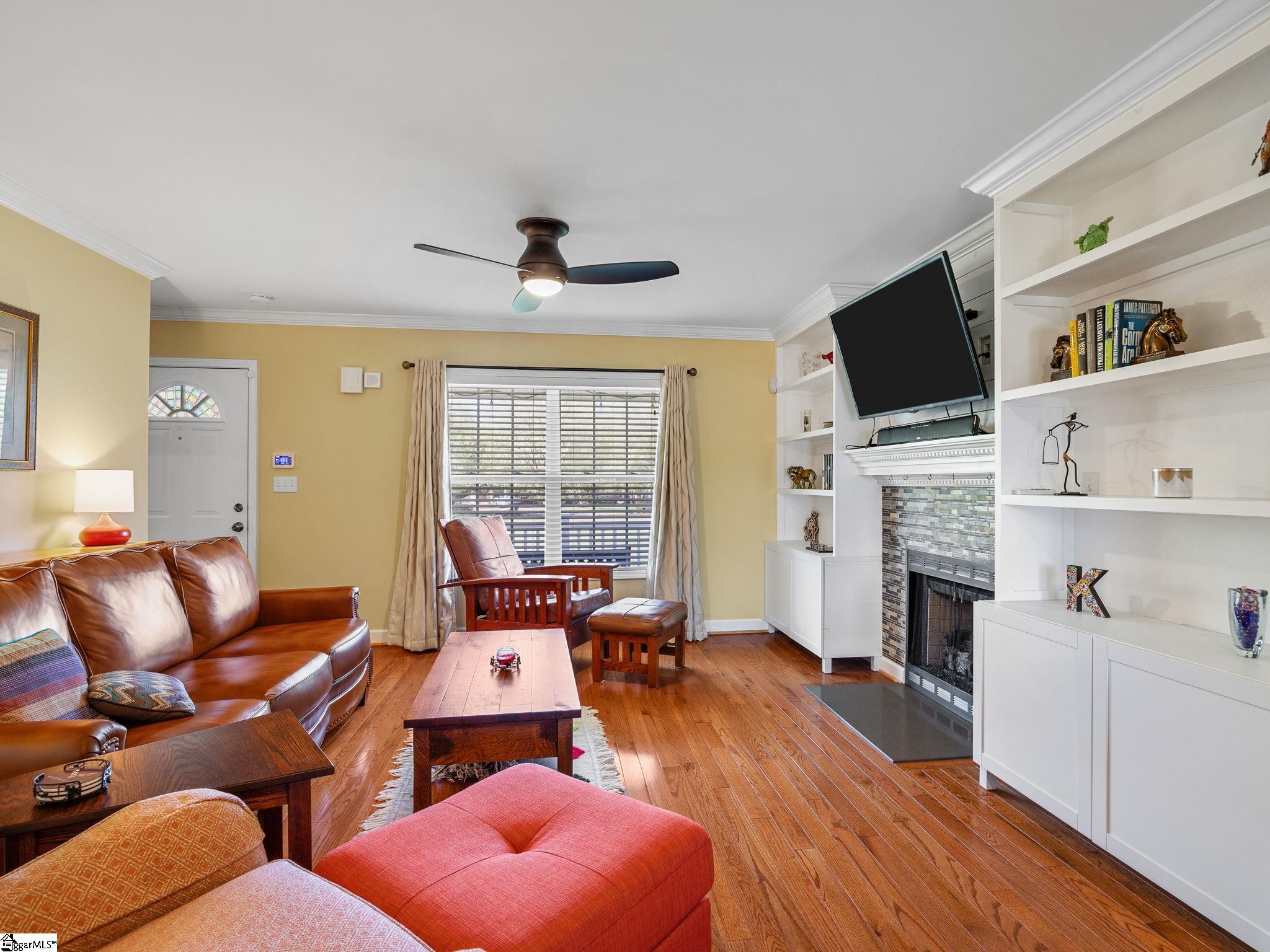 915 South Blackstock Road Landrum, SC 29356 - Photo 4 of 34